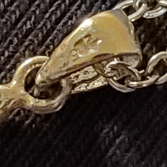 Sterling Silver Celtic cross necklace - Picture 4 of 4